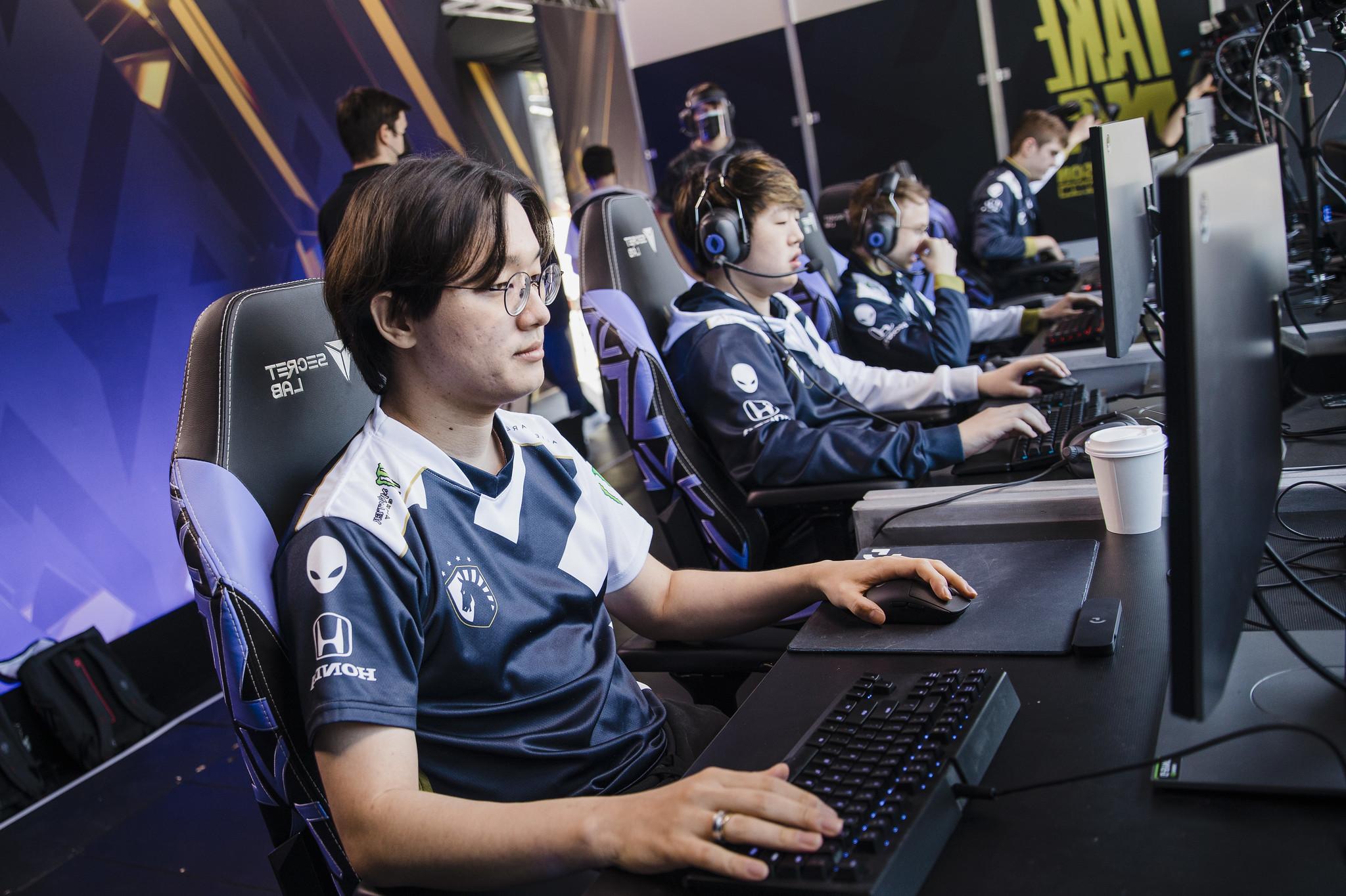 Team Liquid Face Green Card Issues Ahead Of LCS Lock In
